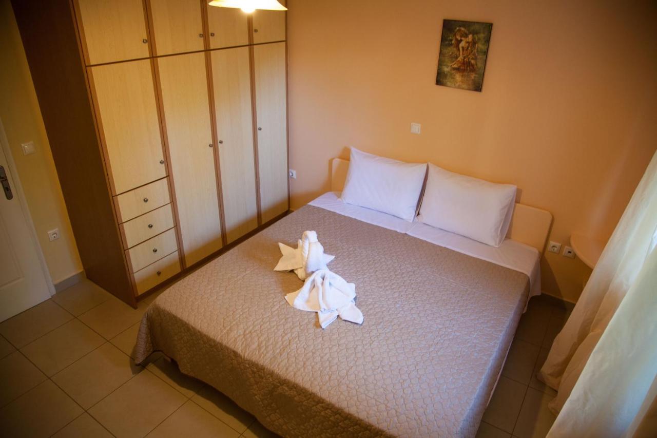 Villa La Casa D'Estate Lakíthra Esterno foto